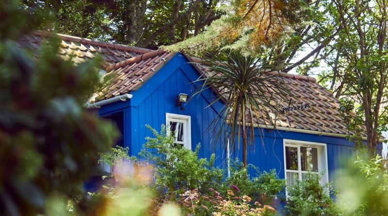 blaues Holzhaus